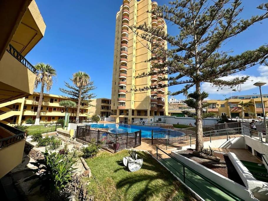Las Vistas Beach Los Cristianos 2 Swimming Pools Ngoại thất bức ảnh